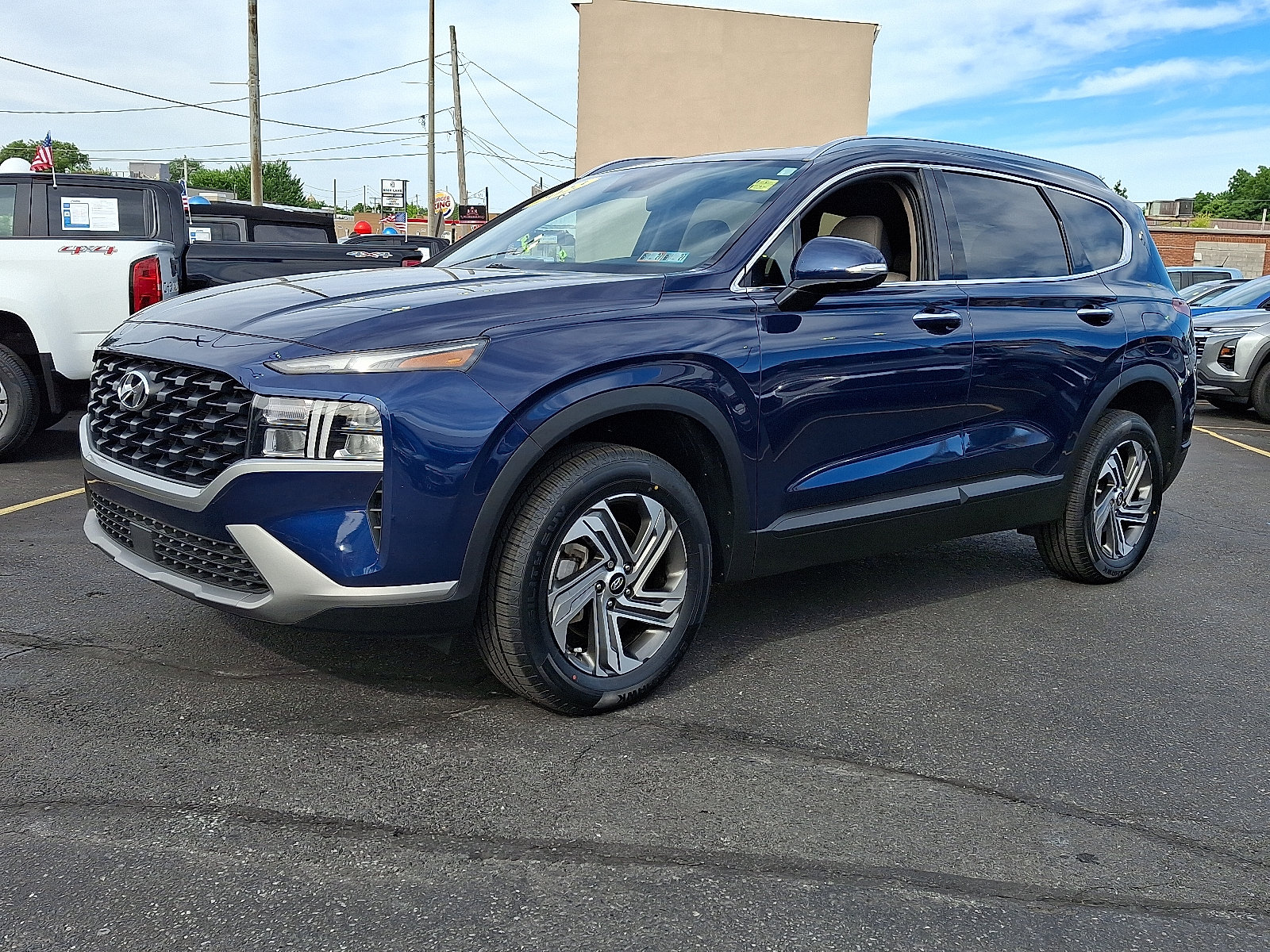 Used 2023 Hyundai Santa Fe SEL AWD/4WD image 1