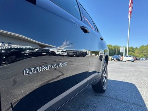 Used 2026 Jeep Compass Limited AWD/4WD image 26