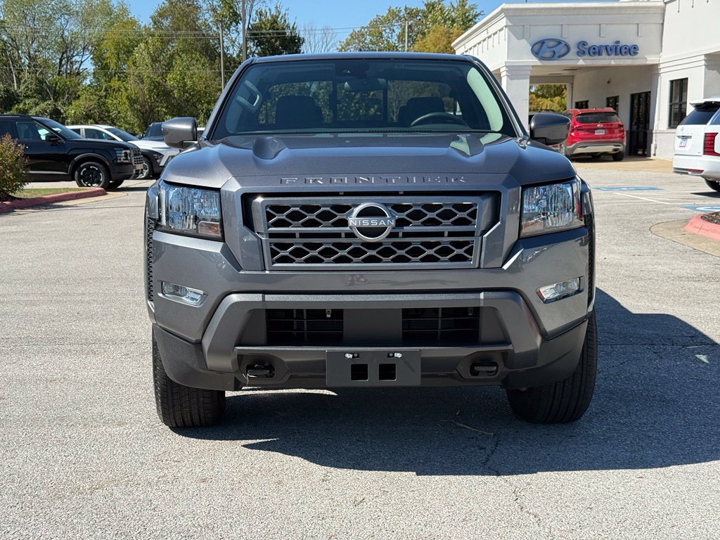 Used 2024 Nissan Frontier SV w/ SV Convenience Package AWD/4WD image 2