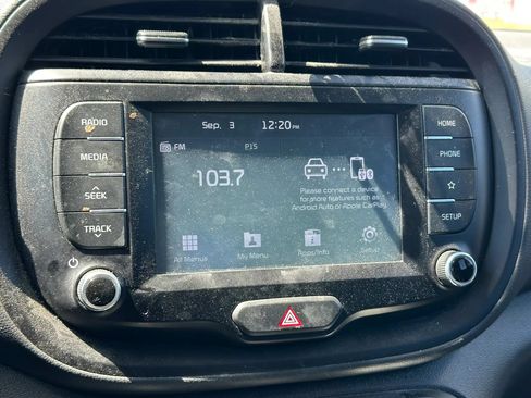Used 2020 Kia Soul GT-Line FWD image 30