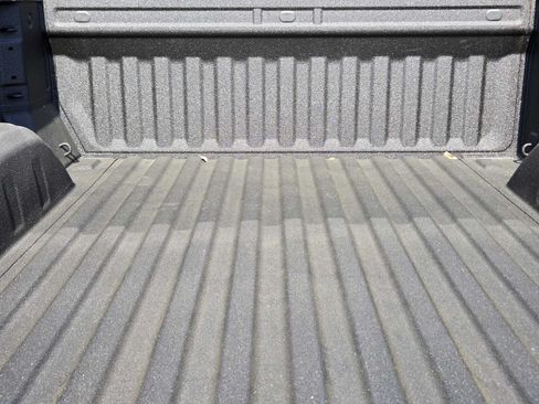Certified 2023 GMC Sierra 1500 SLT RWD image 31