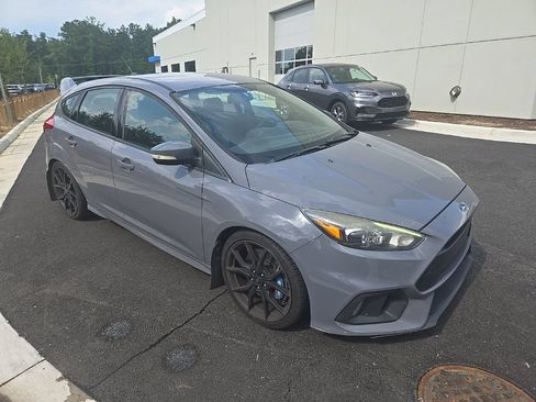 Used 2017 Ford Focus RS AWD/4WD image 3