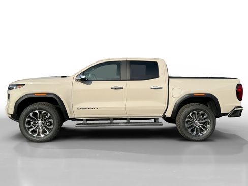 New 2026 GMC Canyon Denali image 2