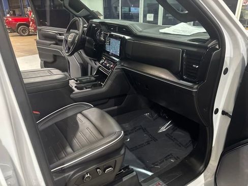 Used 2025 GMC Sierra 2500 AT4X w/ AT4X AEV Edition AWD/4WD image 40