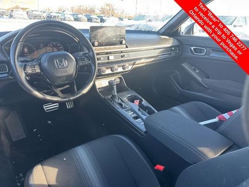 Used 2025 Honda Civic Sport image 13