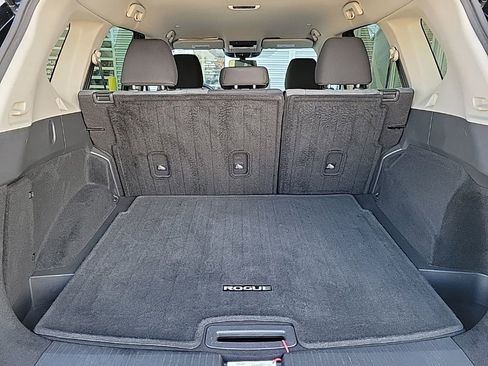 Certified 2023 Nissan Rogue SV image 20