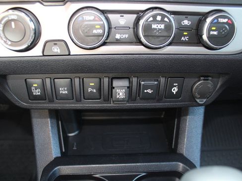 Used 2023 Toyota Tacoma Limited w/ Nightshade Package AWD/4WD image 14