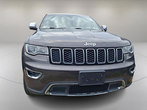 Used 2018 Jeep Grand Cherokee Limited AWD/4WD image 3