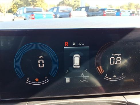 Used 2025 Hyundai Santa Fe SE image 28