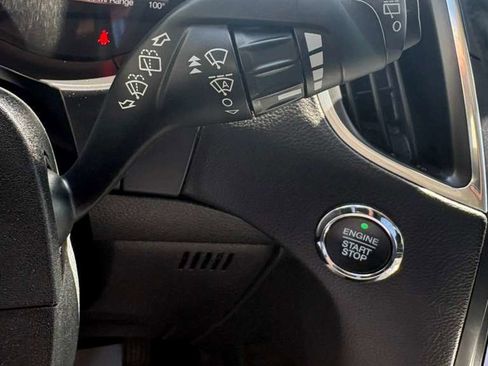 Used 2022 Ford Edge Titanium image 16