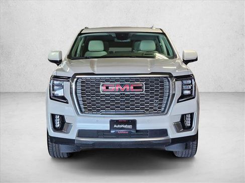 Used 2023 GMC Yukon Denali image 2