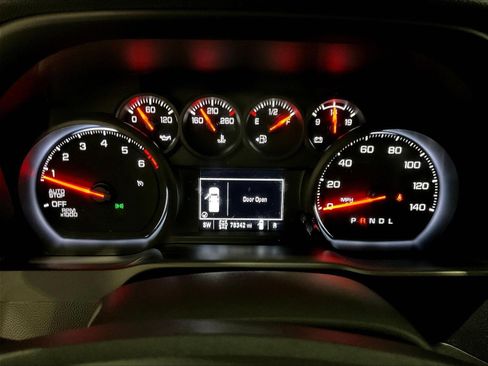 Used 2021 Chevrolet Silverado 1500 Custom AWD/4WD image 14