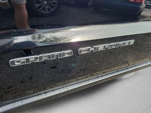 Used 2018 Jeep Grand Cherokee Limited RWD image 29