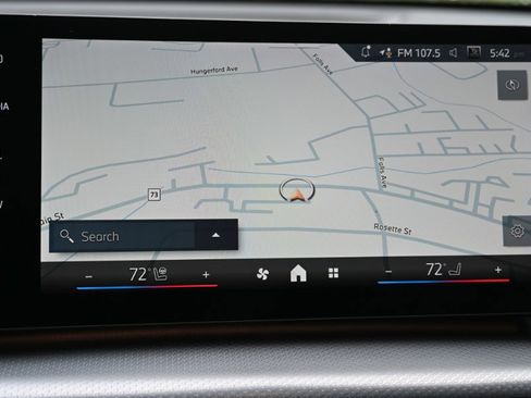 Used 2025 BMW X1 xDrive28i AWD/4WD image 2