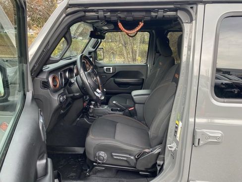 Used 2021 Jeep Gladiator Mojave w/ Safety Group image 15