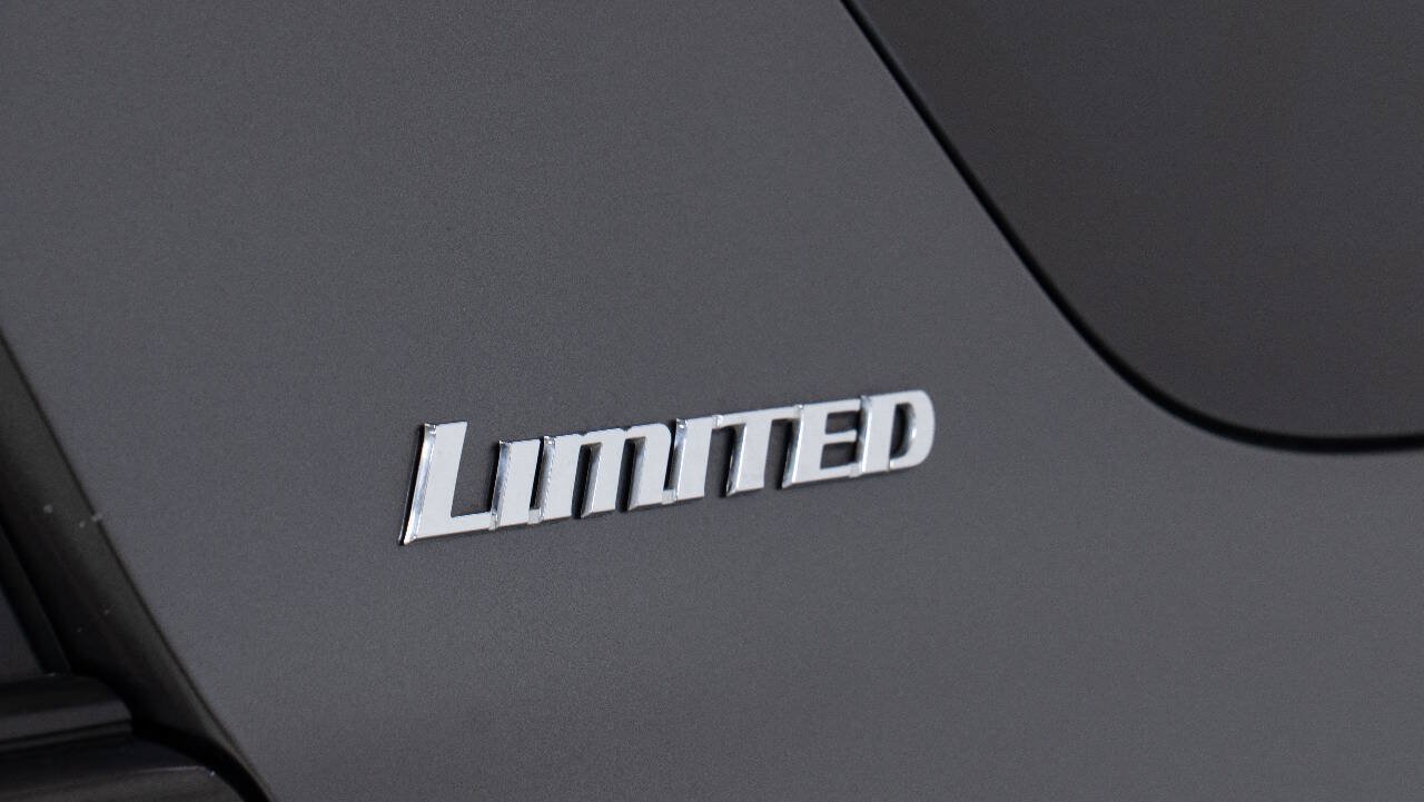 Used 2011 Toyota 4Runner Limited AWD/4WD image 13