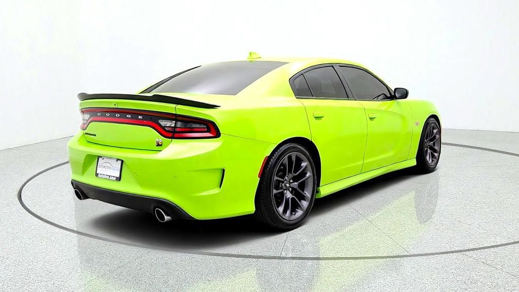 Used 2023 Dodge Charger Scat Pack w/ Technology Group RWD image 5