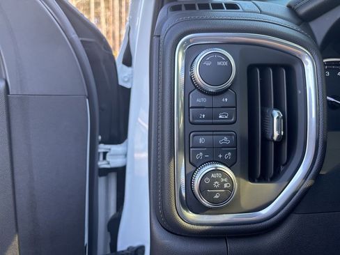 Used 2020 GMC Sierra 1500 SLT w/ SLT Premium Plus Package AWD/4WD image 52