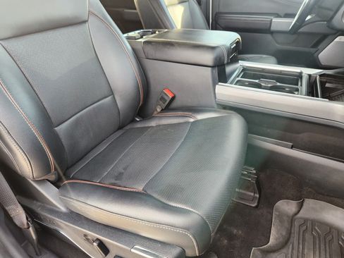 Used 2024 Ford F250 Lariat w/ FX4 Off-Road Package AWD/4WD image 15