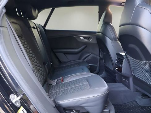 Used 2021 Audi RS Q8 4.0T image 17