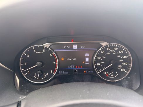 Used 2024 Nissan Altima 2.0 SR FWD image 9