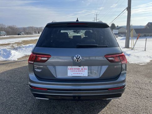 Used 2021 Volkswagen Tiguan SE R-Line w/ 3rd Row Seat Package image 4