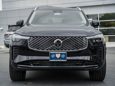 New 2026 Volvo XC90 B6 Ultra image 2