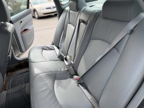Used 2006 Buick LaCrosse CXL w/ Driver Confidence Package image 24
