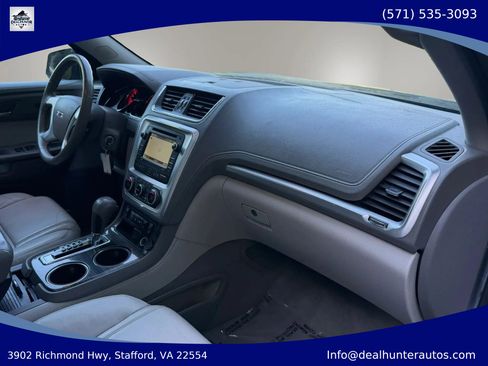 Used 2016 GMC Acadia SLT w/ Open Road Package FWD image 18