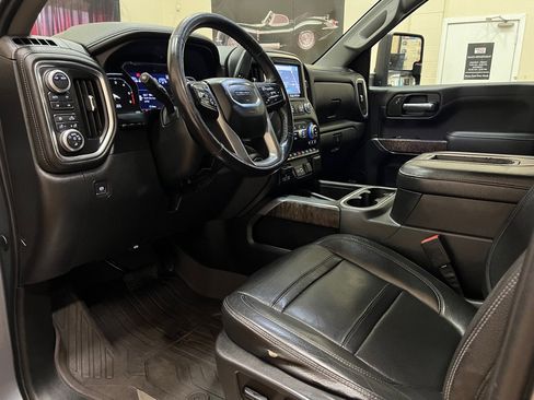 Used 2020 GMC Sierra 1500 Denali w/ Denali Ultimate Package AWD/4WD image 21