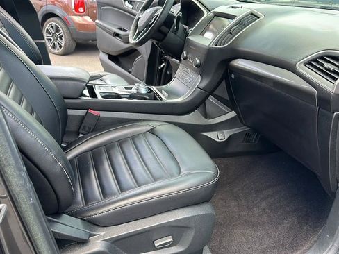 Used 2019 Ford Edge SEL w/ Equipment Group 201A FWD image 35