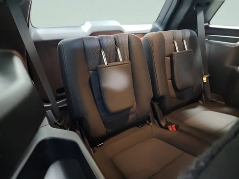 Used 2016 Ford Explorer XLT w/ Equipment Group 201A image 19