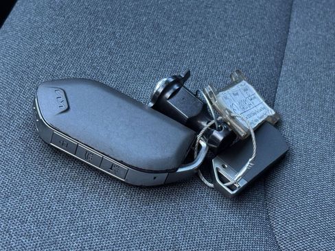 Used 2025 Kia K4 LXS image 21