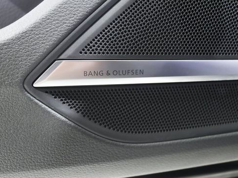 Used 2022 Audi S8 w/ S8 Comfort Plus Package image 37