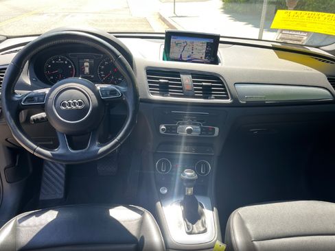 Used 2017 Audi Q3 2.0T Premium Plus w/ Premium Plus Package AWD/4WD image 4