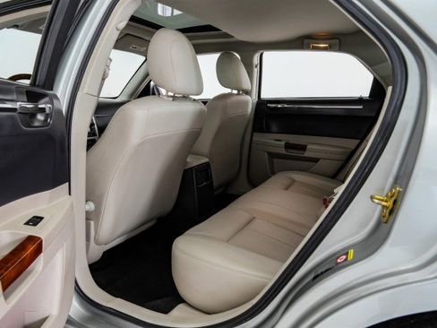 Used 2006 Chrysler 300 Touring image 34