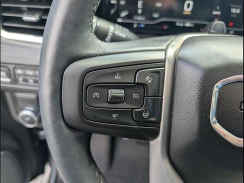 Used 2024 GMC Yukon XL Denali w/ Advanced Technology Package image 7