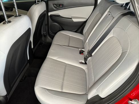 Used 2022 Hyundai Kona SEL FWD image 21
