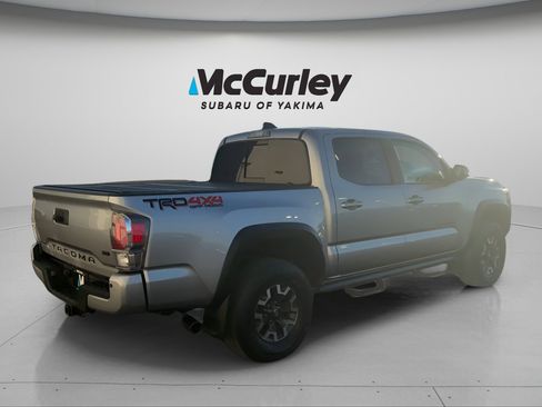 Used 2023 Toyota Tacoma TRD Off-Road w/ TRD Premium Off Road Package image 9