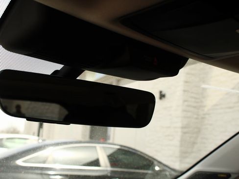 New 2025 Mitsubishi Outlander SE image 31