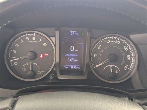 Used 2019 Toyota Tacoma TRD Off-Road w/ TRD Premium Off Road Package image 19