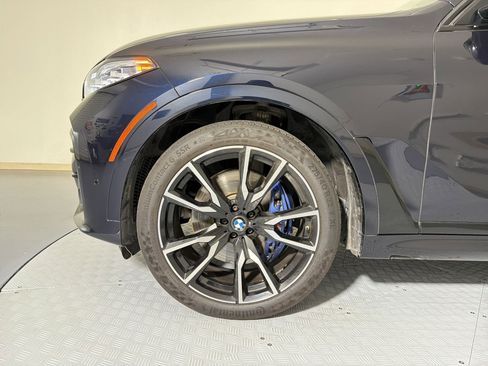 Used 2022 BMW X7 xDrive40i w/ M Sport Package AWD/4WD image 11