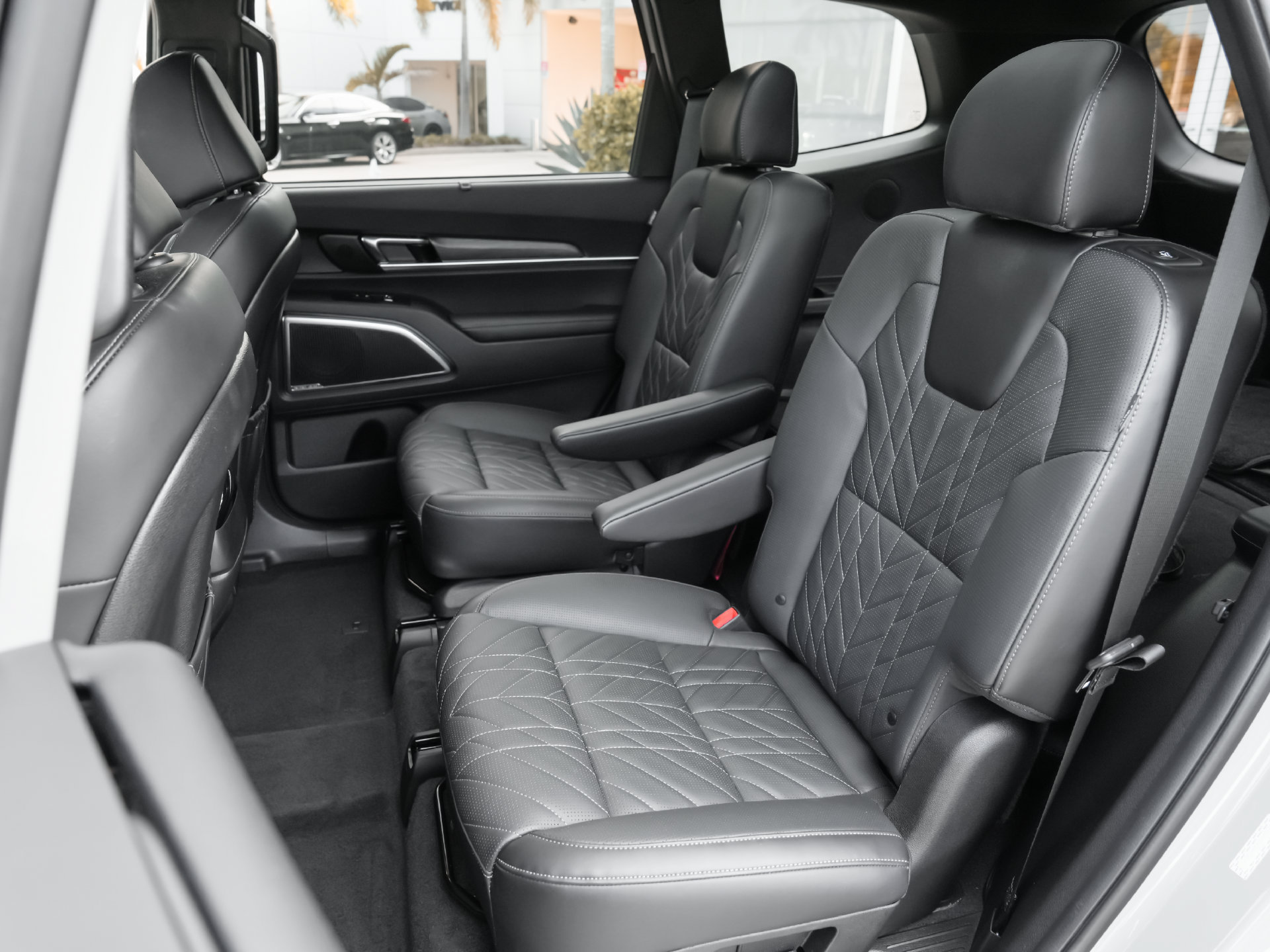 Used 2025 Kia Telluride SX Prestige X-Pro AWD/4WD image 7