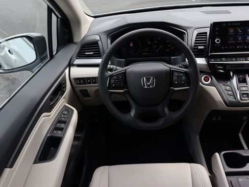 Used 2026 Honda Odyssey EX-L image 19