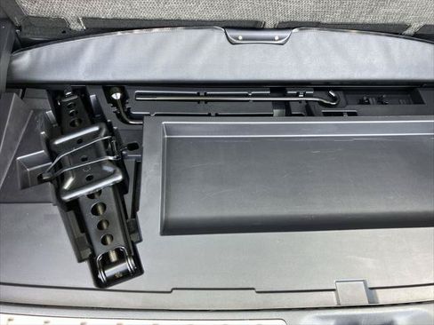 Certified 2025 Toyota Grand Highlander AWD Hybrid image 32