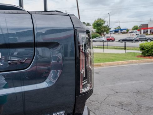 Used 2025 GMC Hummer EV 3X AWD/4WD image 28