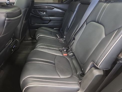 Used 2023 Honda Pilot Elite image 14