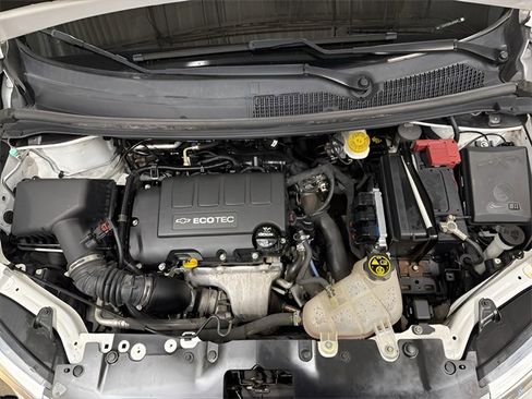 Used 2020 Chevrolet Sonic Premier image 26