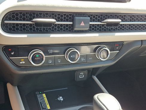 Certified 2025 Honda HR-V EX-L image 18