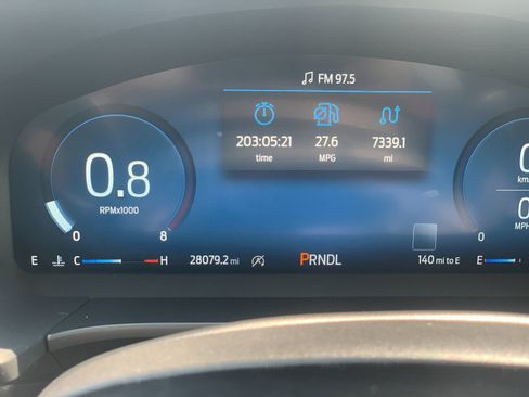Used 2025 Ford Escape Platinum AWD/4WD image 32